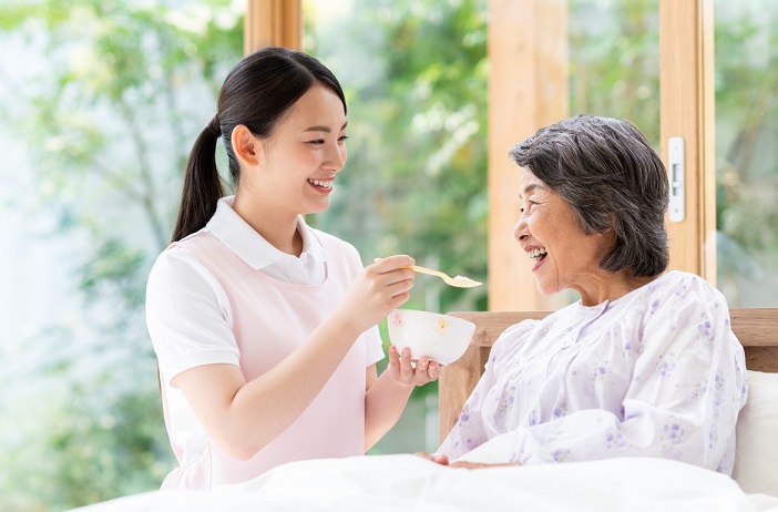 Chăm Sóc Sức Khỏe Người Cao Tuổi Tại Nhà